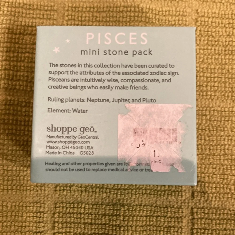 NWOT pisces mini stone pack, clear quartz & lapis ￼ - Picture 4 of 6